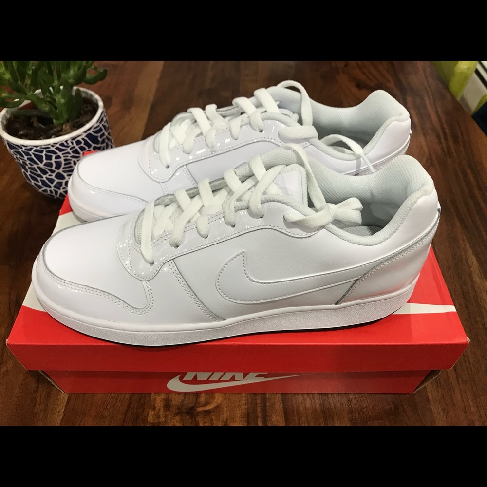 SOLD Nike Men’s Ebernon Low Casual Shoes White